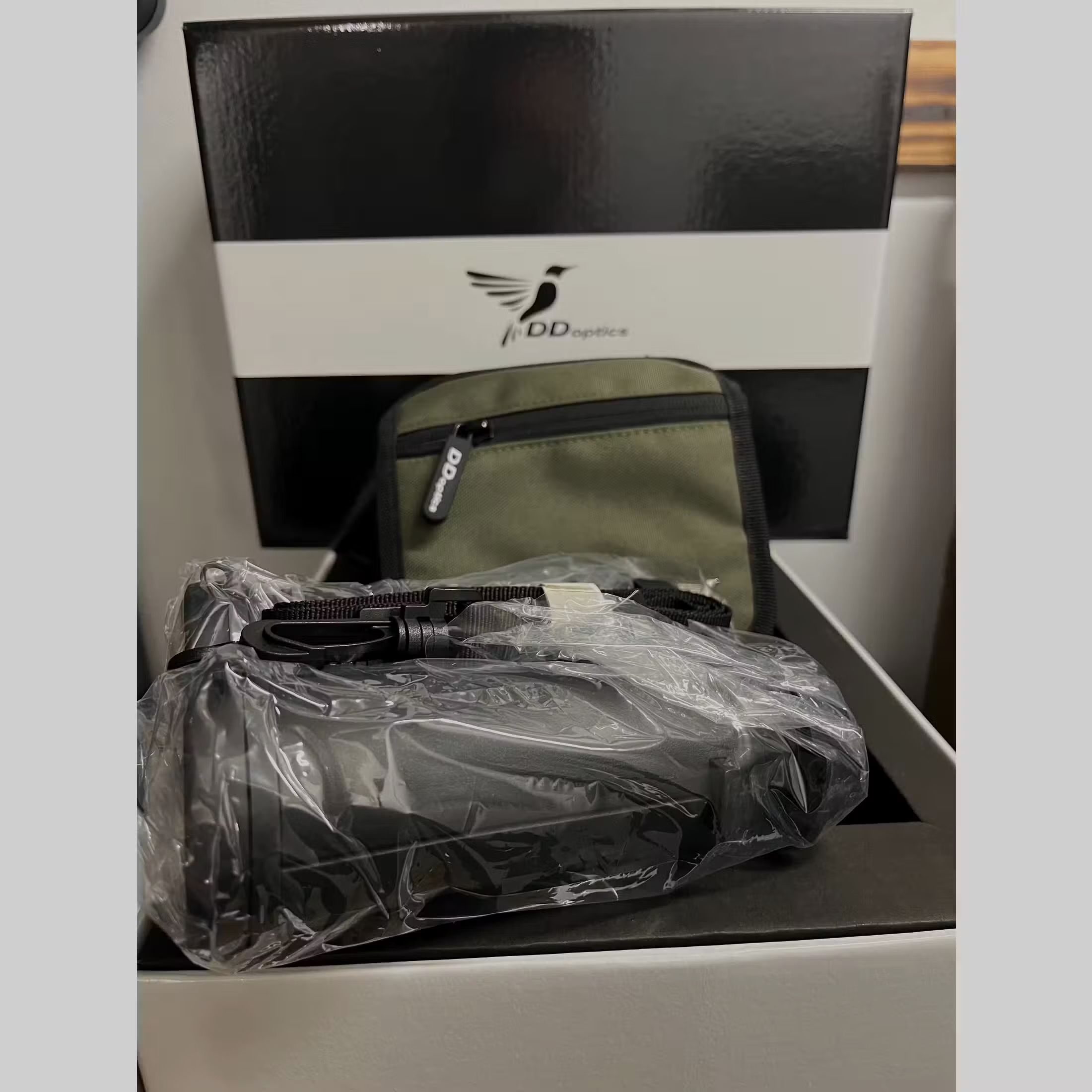 DDoptics SHG 10×42 Fernglas, neu und unbenutzt, inklusive Herstellergarantie