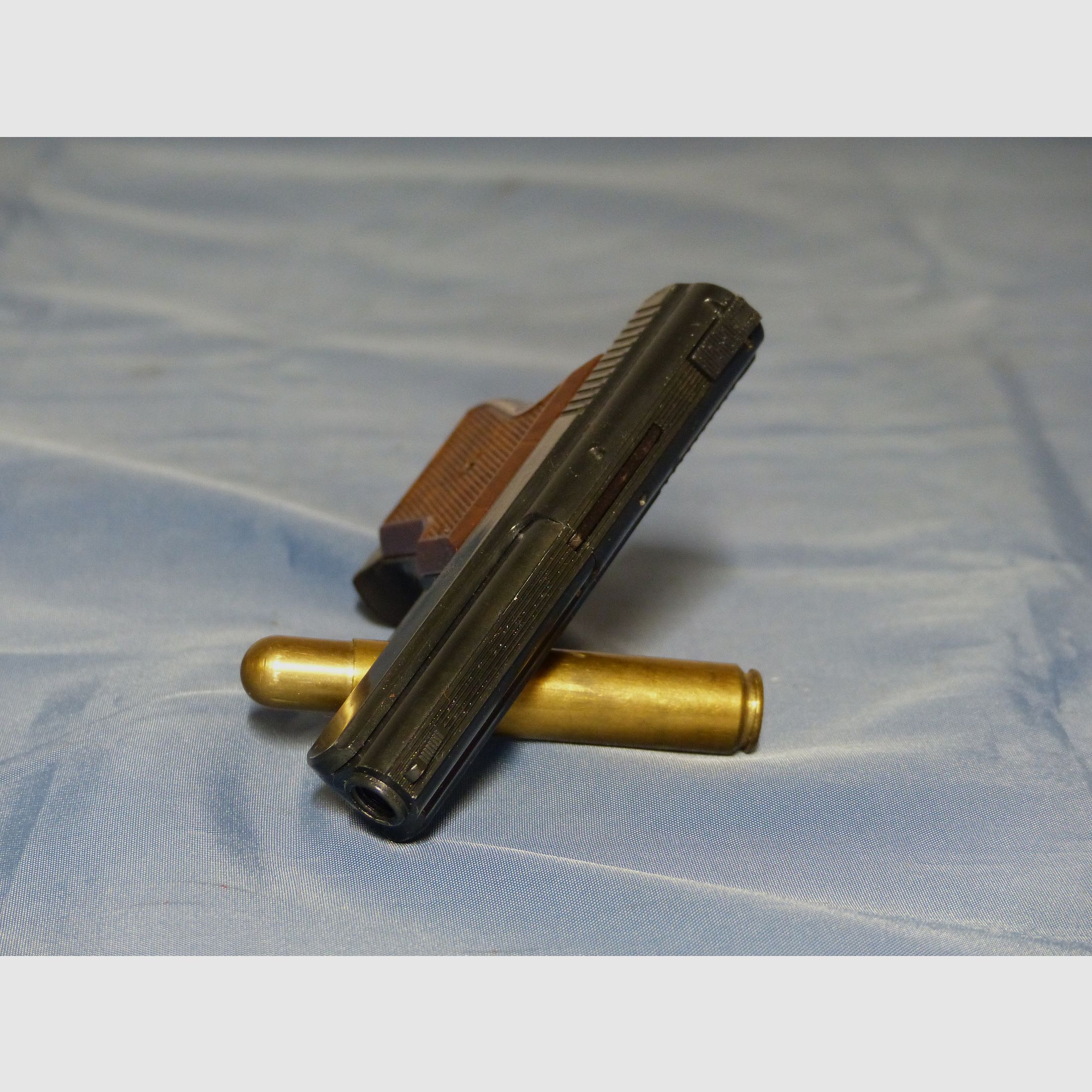 Schreckschuss Gas Pistole Rhöner Sportwaffen GmbH SM 15 Cal. 8 mm Knall PTB 83/2 aus 1977 vintage