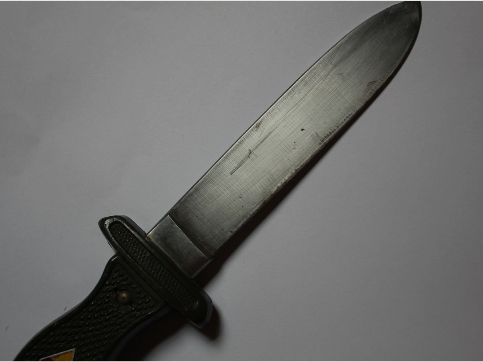 Cuchillo de viaje original de Hubertus Solingen de la Guerra Fría, modelo de cuchillo de combate de la Bundeswehr y visualmente inspirado en el cuchillo de viaje de la HJ