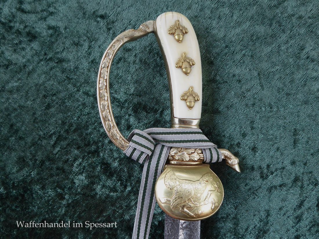 Stag knife with a guard vessel in ornate design from the time of World War II.