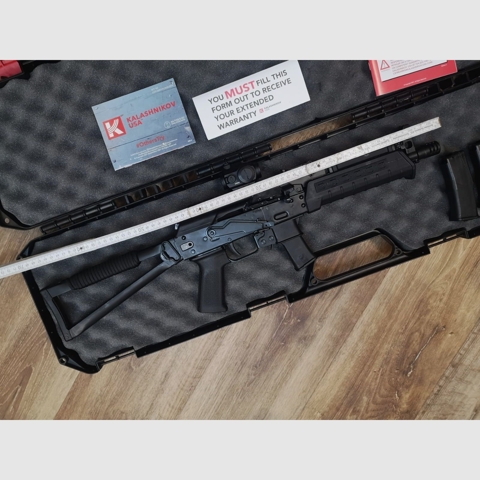 Kalaschnikov USA - KR-9 SBR Sport, carabine semi-automatique en calibre 9mm Luger, PCC, avec 6 chargeurs, mallette et certificat BKA, état d'origine - Limité