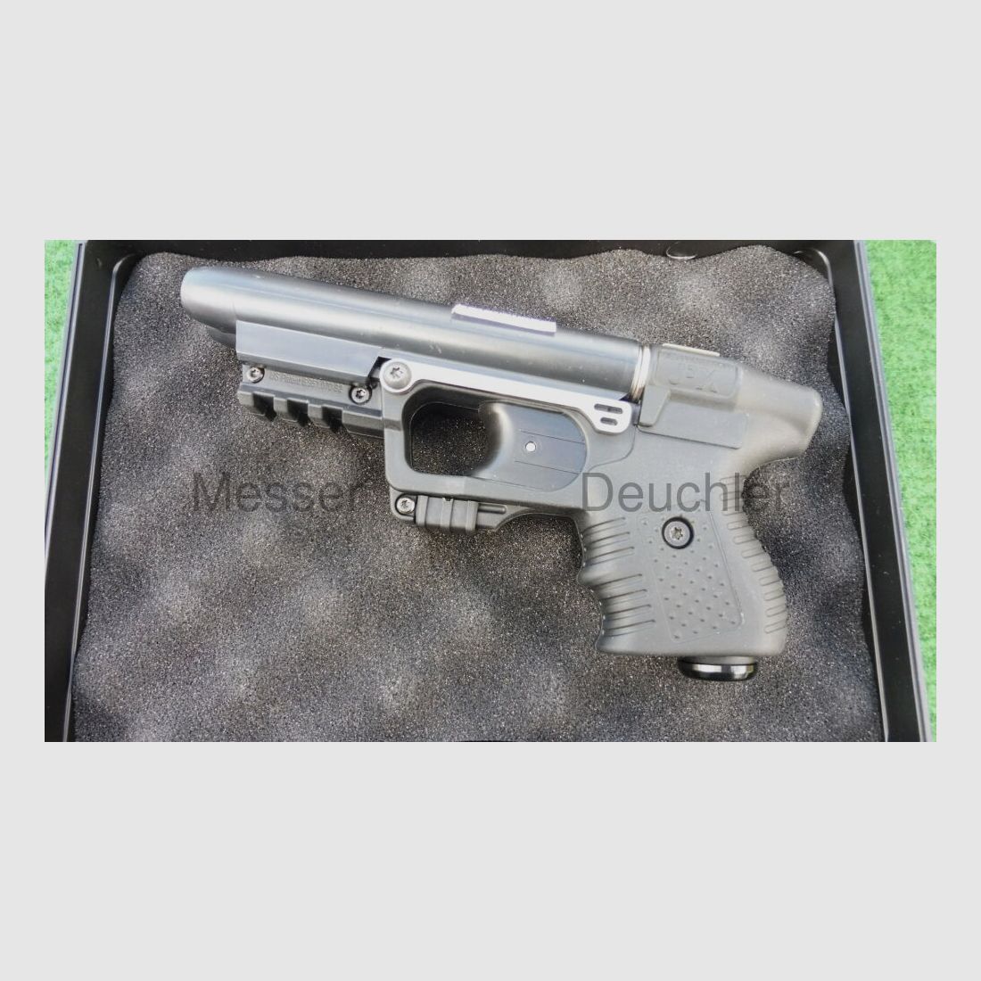 Piexon JPX Jet Defender pistola de pimienta con láser dispositivo de autodefensa