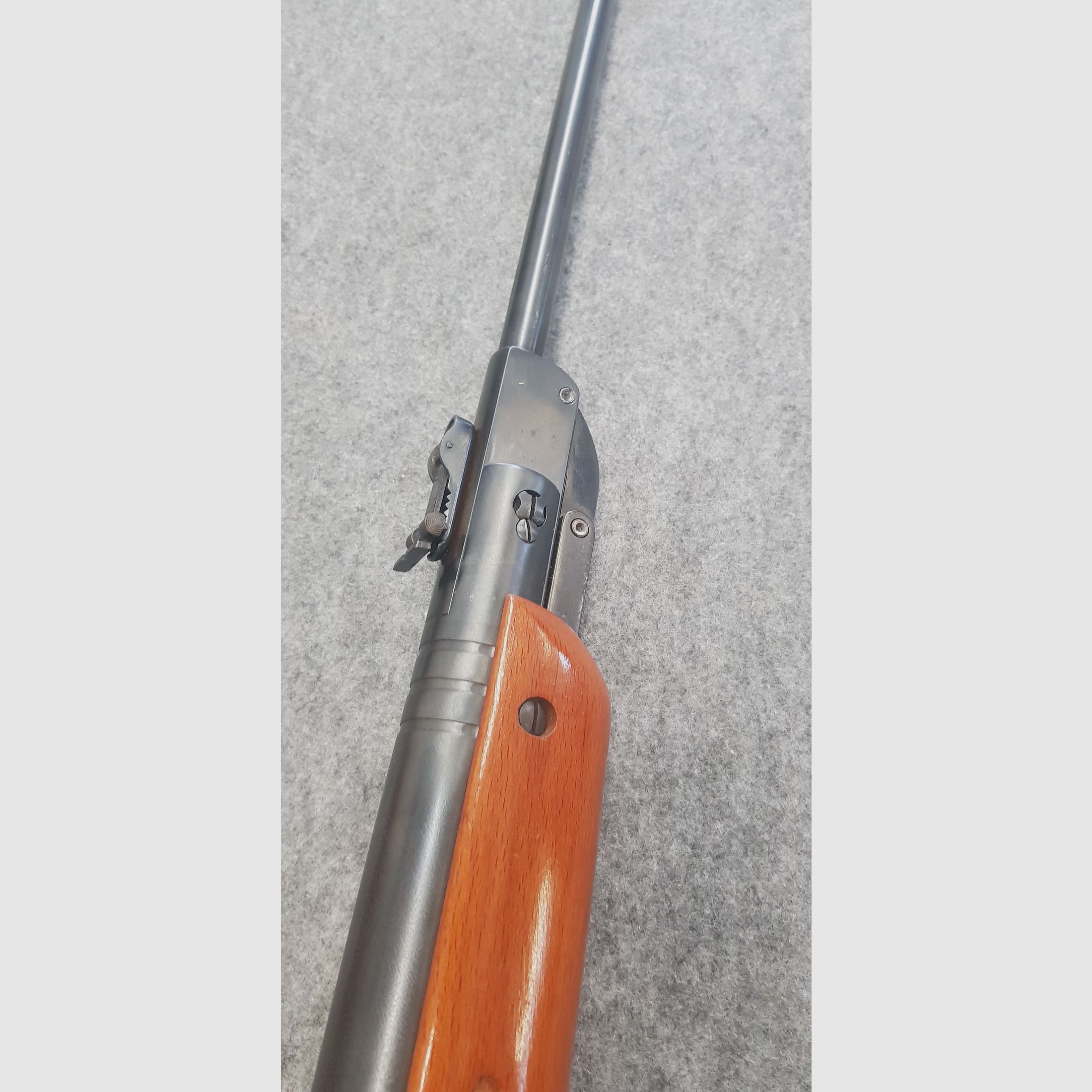 Seitlich verschraubt !!!  Seltene Ausführung  schönes Haenel Mod.  III-284   III 284 cal. 4,5mm Diabolo