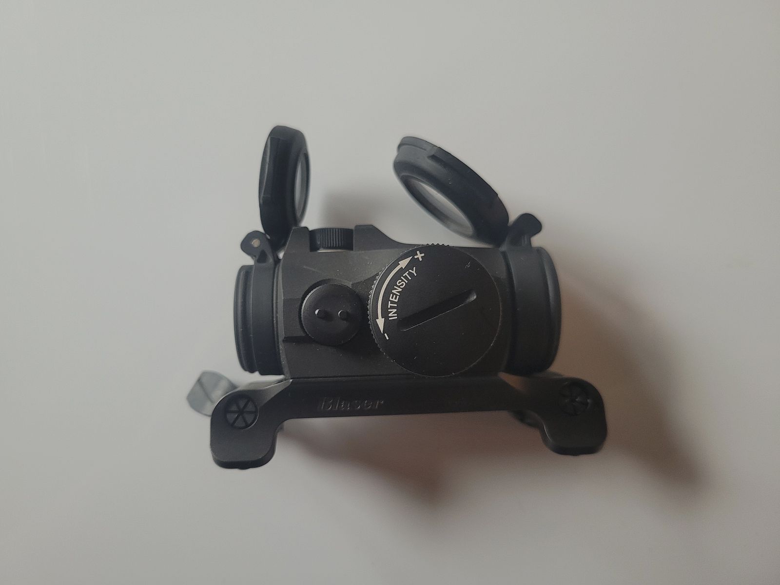 Aimpoint Micro H-2 MOA inclu. montage sur selle Blaser