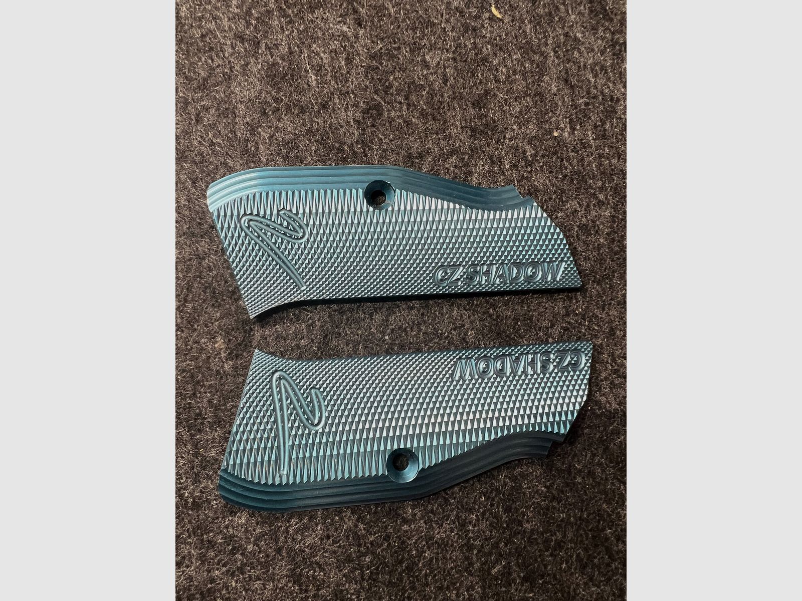 CZ Shadow 2 original manici in alluminio blu (Palm Swell / grande)