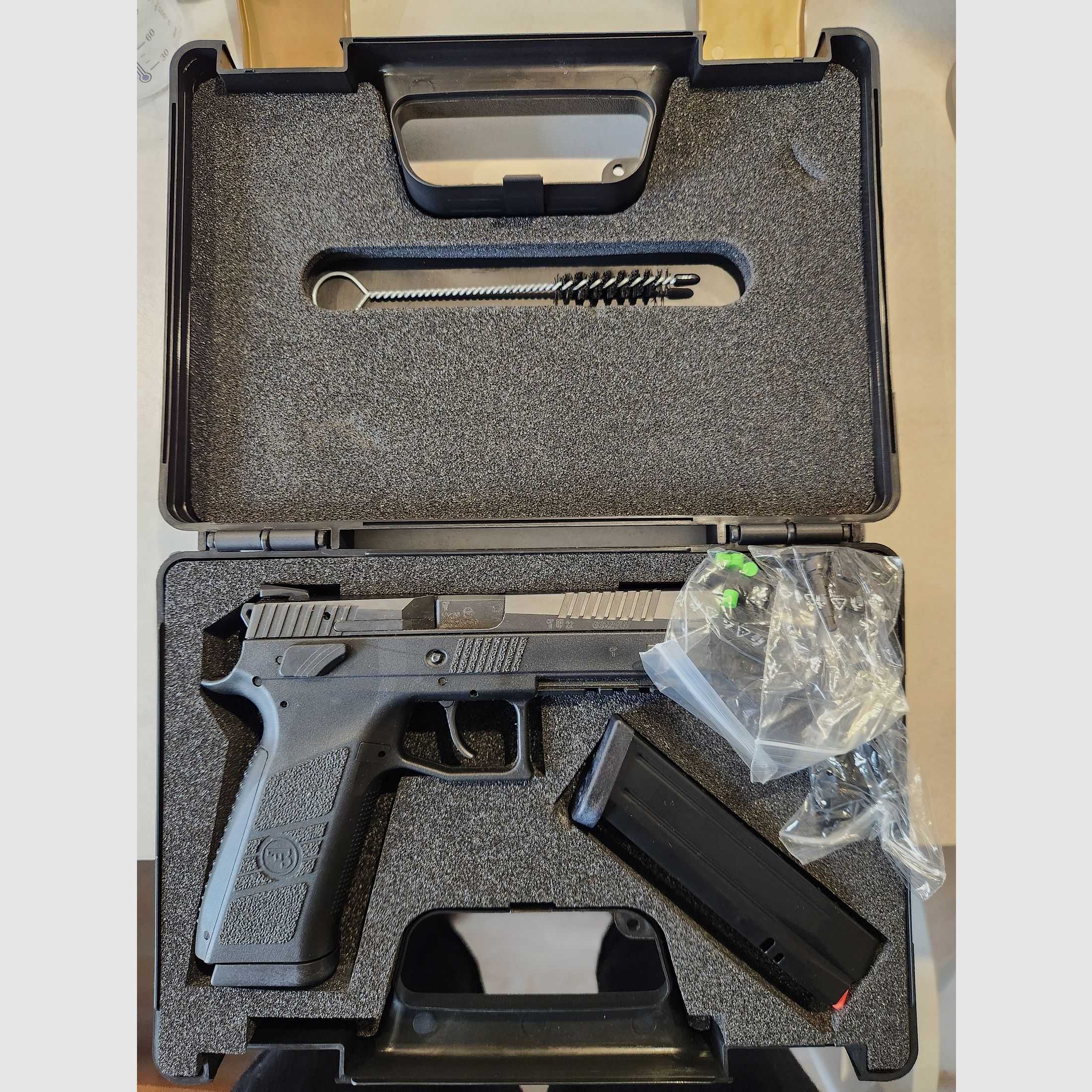 Neue CZ P09 und Munition