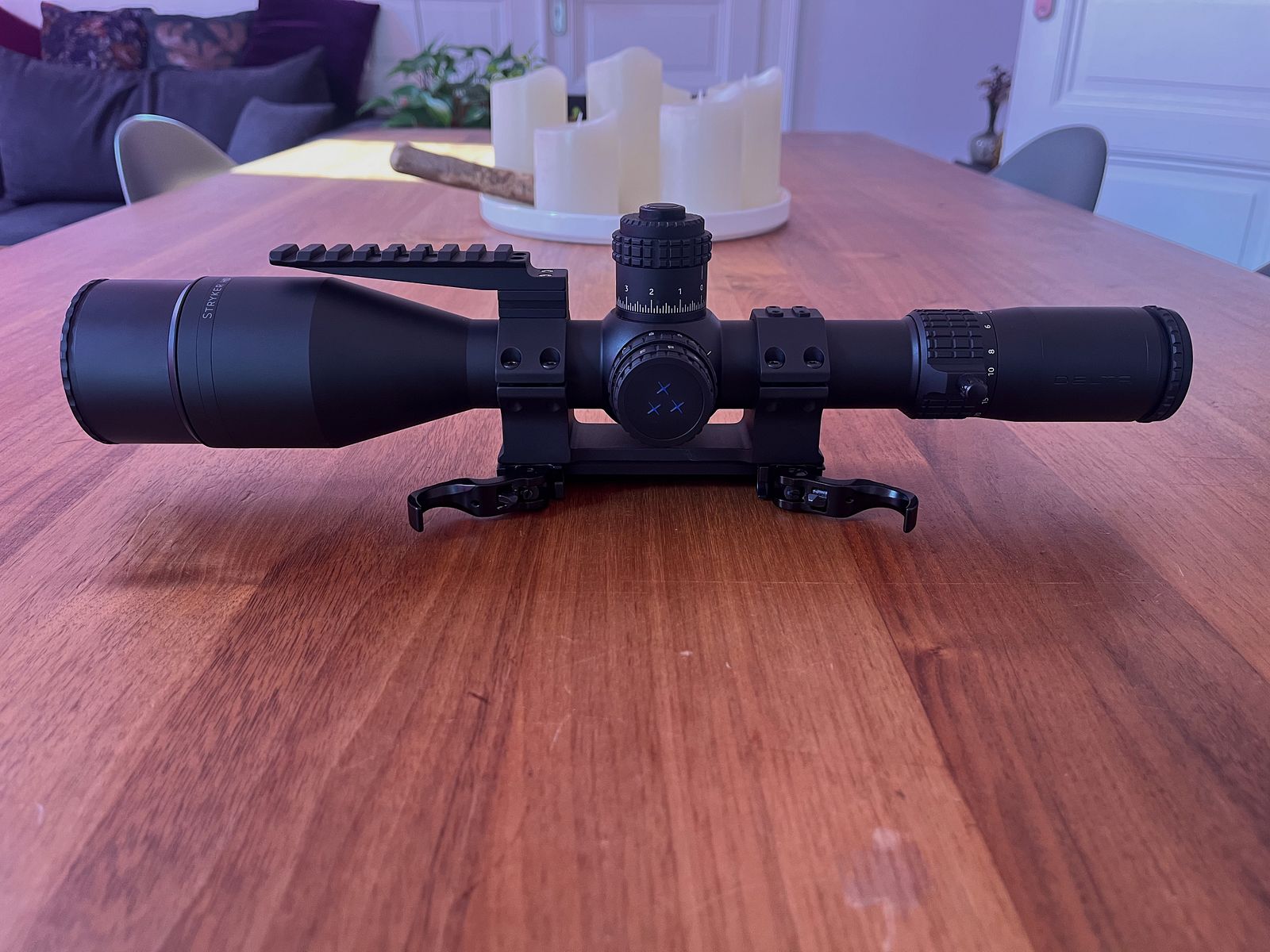 Delta Stryker HD 4,5-30x56