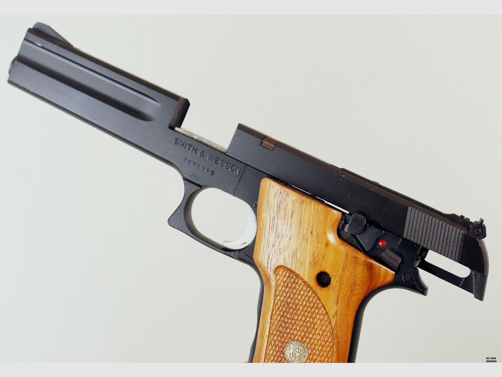 Smith & Wesson pistol mod. 422 cal. 22 LR serial no. TCK0370, image 8 of 10