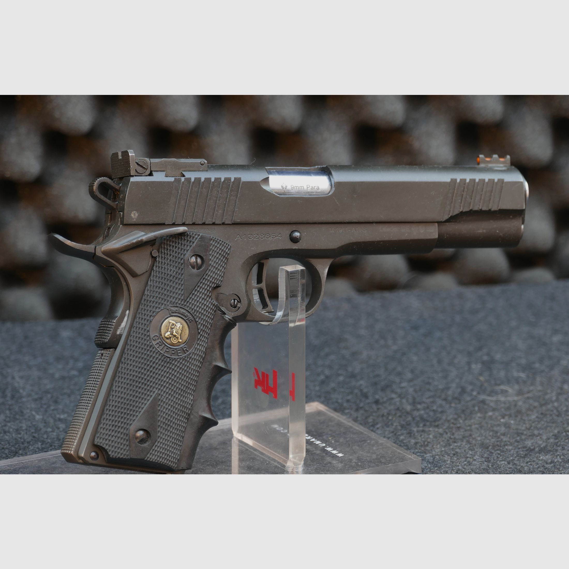 Armscor „Medallion“ 1911 – 9×19, 9mmLuger, 9mmPara – 5" Match barrel – Parkerized (phosphated) – 2× MecGar magazine