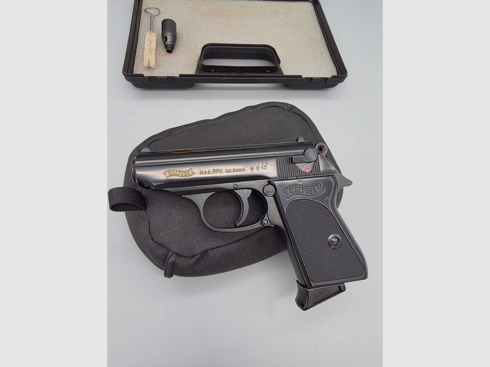 Neuwertig u. ungeschossen Walther PPK 8mm Knall PTB 502 mit Beschuss 1993 (KD) Schreckschuss SRS Silvester