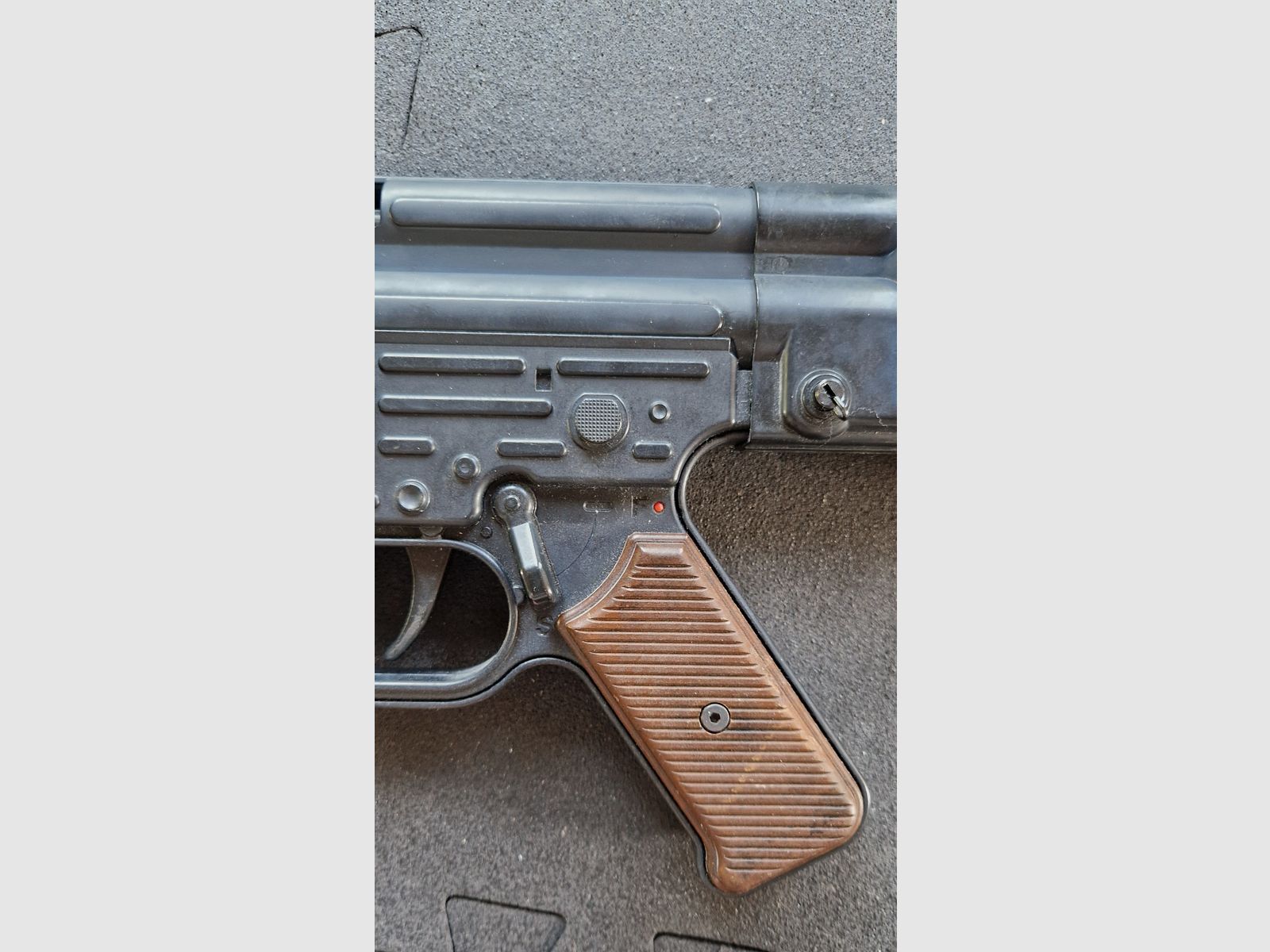 GSG StG 44 Schreckschussgewehr 9 mm P.A.K. Vollmetall Echtholz