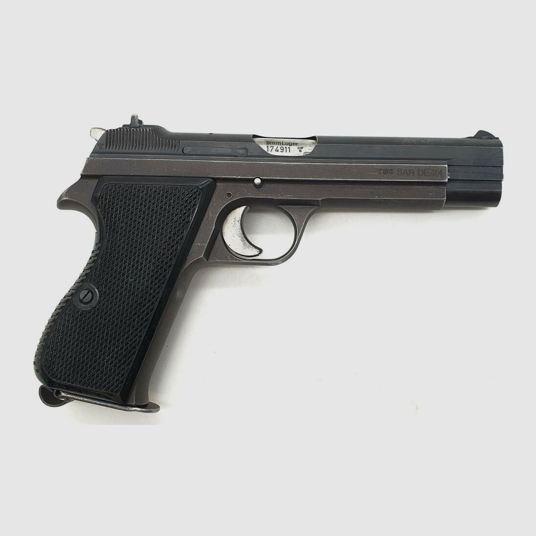 SIG	 Sport-/Matchpistole SIG P49/P210-2 im Kaliber 9x19 Komplett Nummerngleich!