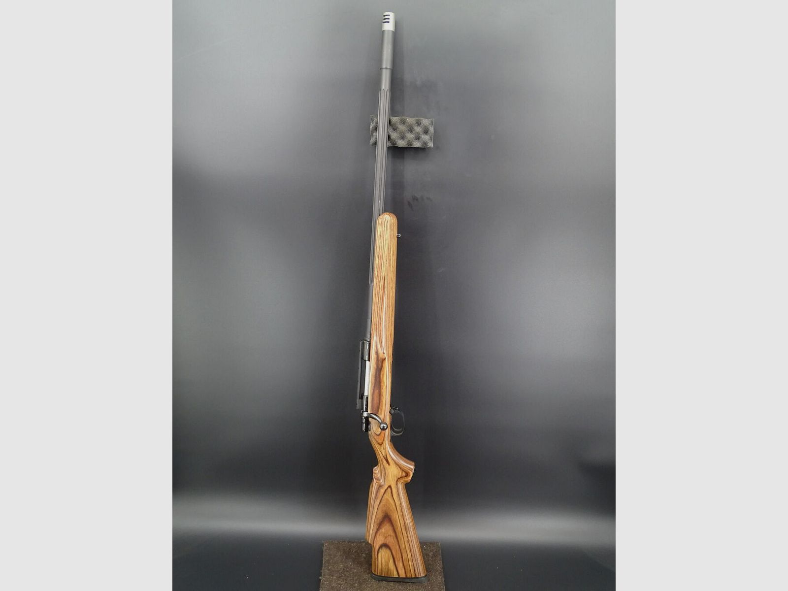 Zastava mit Matchlauf Schichtholsschaft Kaliber .300 Win Mag Matchbüchse aus 2011