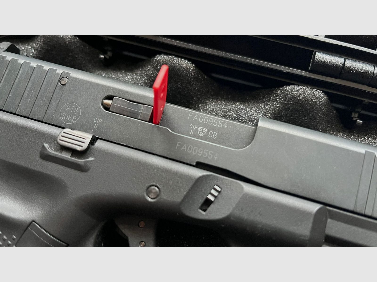 Glock 17 Gen 5 9mm P.A.K. Erste Edition Umarex - Neuzustand - mit originalem Glock Koffer und Zubehör (Vollständiges Set)