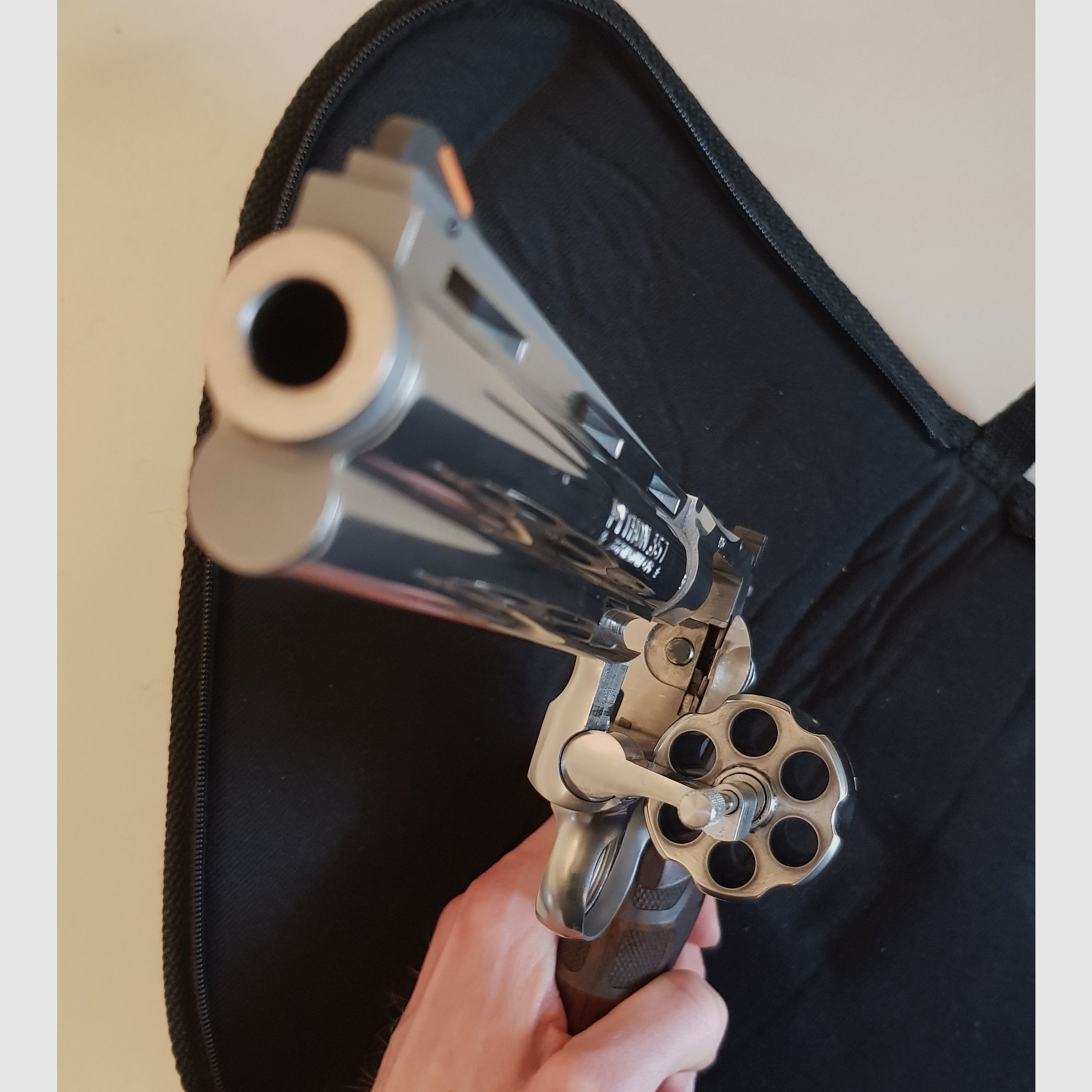 Colt Python .357Mag, 6 Zoll, Stainless
