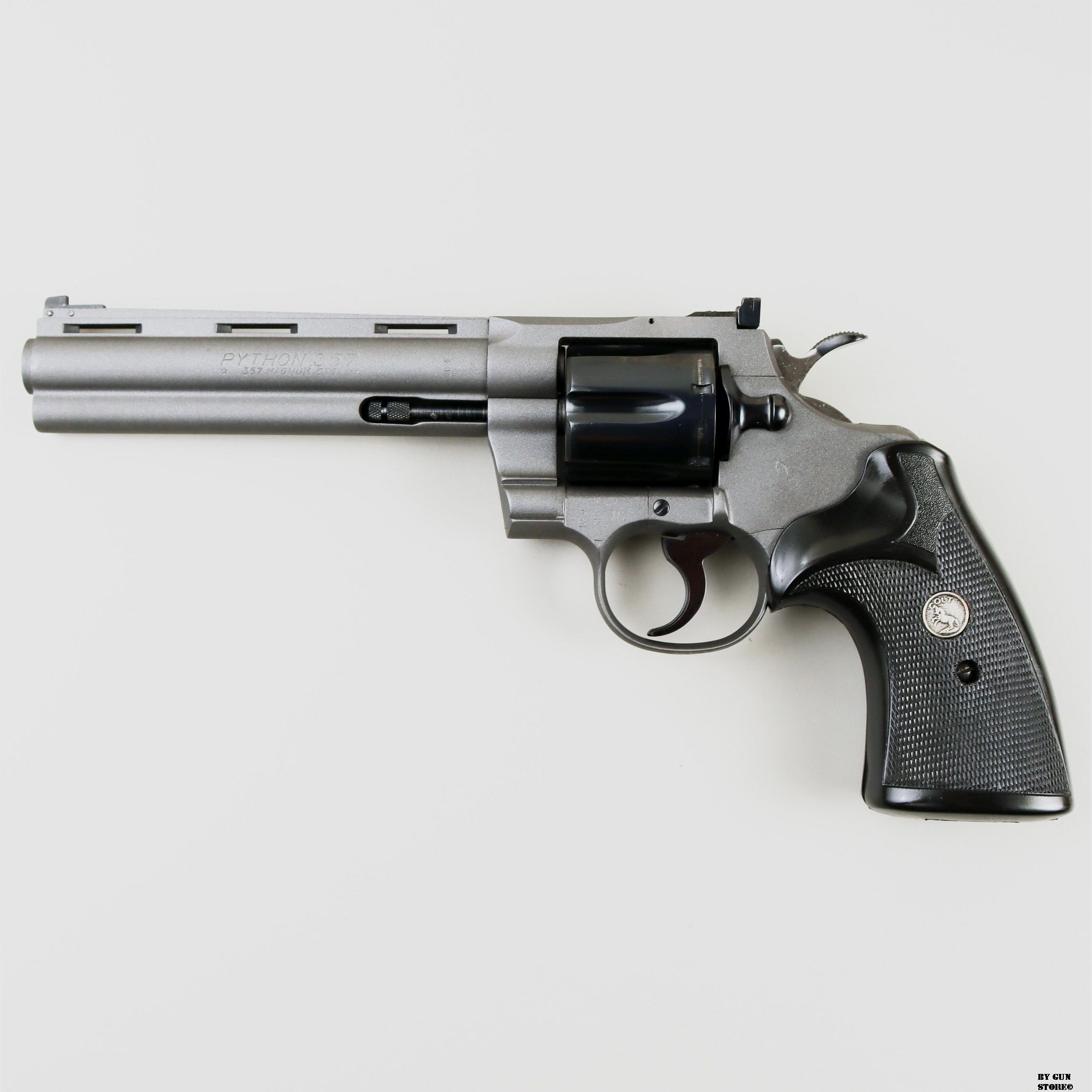 Revolver Colt mod. Python cal. 357 Mag. matr. E48050, immagine 1 di 11