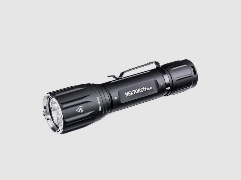 NEXTORCH TA41 – Lampe tactique 2 600 lumens avec système de charge USB