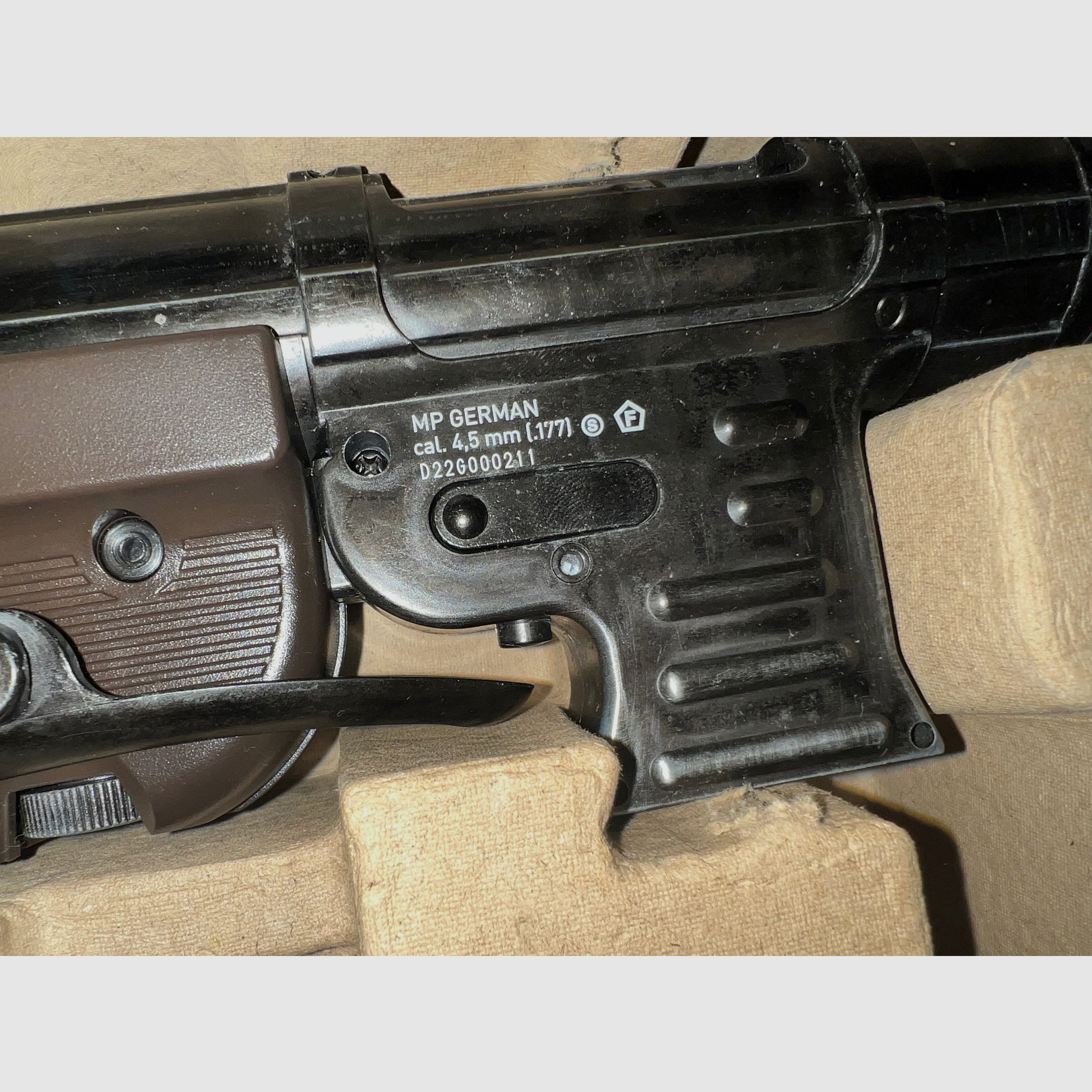 Verkaufe Umarex Mp40 Legends Co2