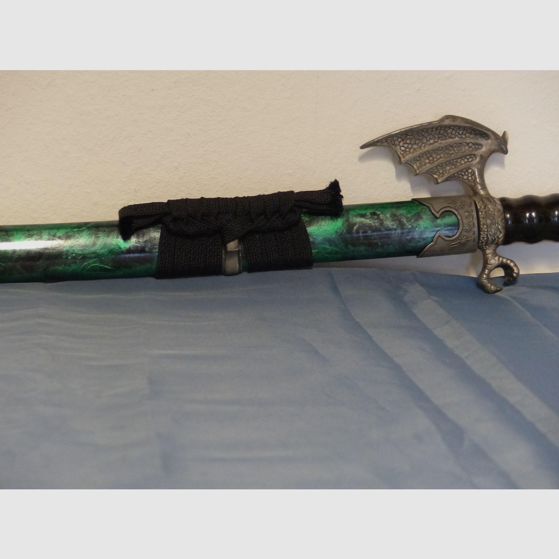 Katana Samurai Schwert Drachenmotiv Dragon grüne Scheide