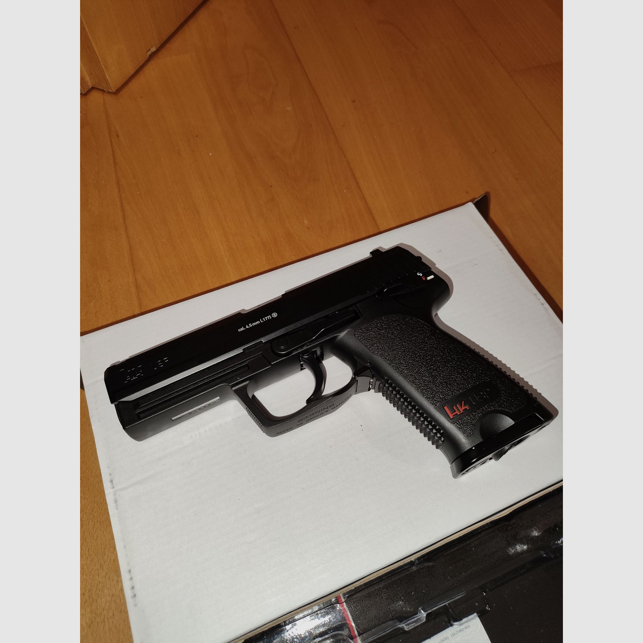 Heckler&Koch USP / 4.5mm BB Co2