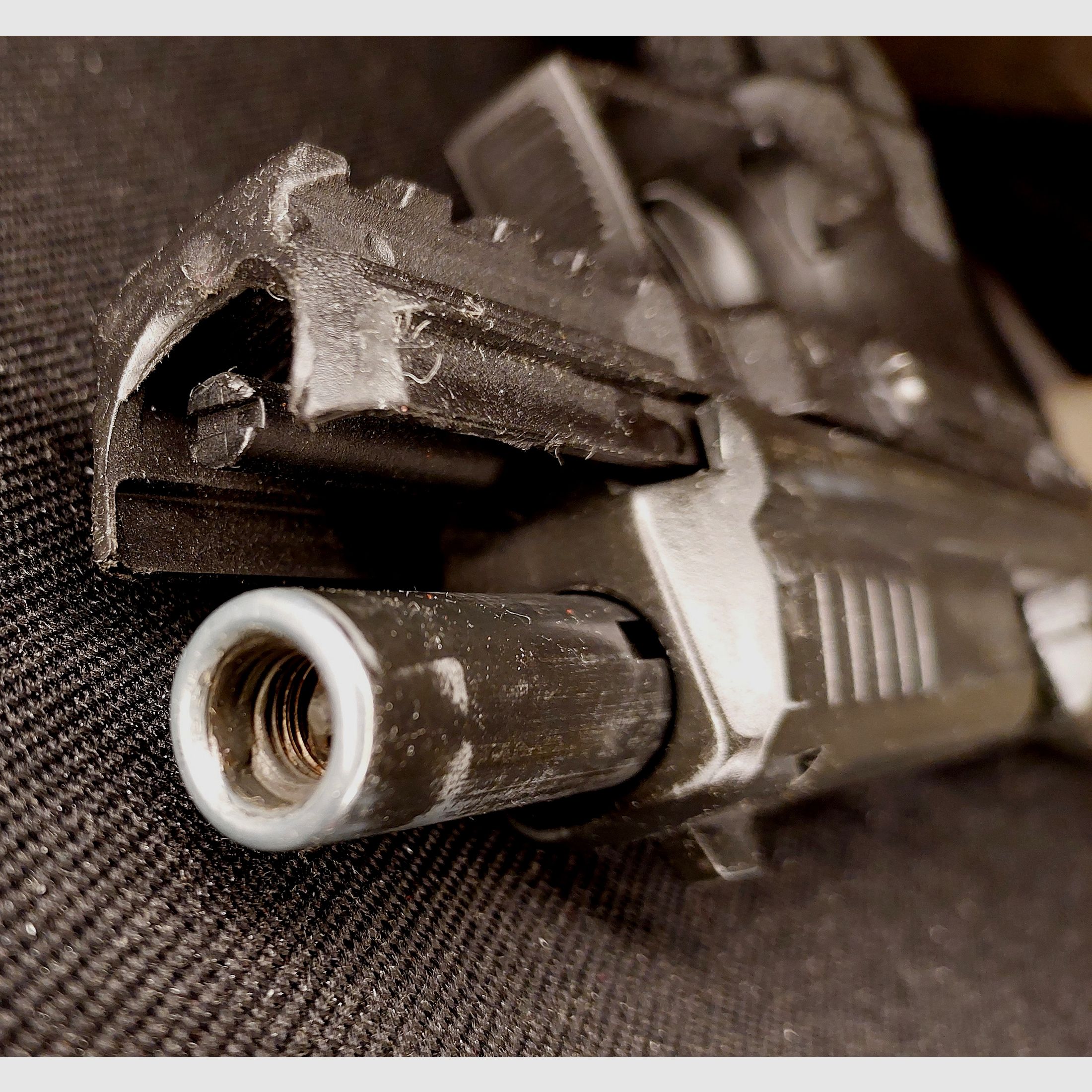 Heckler & Koch P30 9 mm P.A.K. brüniert (PTB 912) HK P 30 mit Safariland 7378 (7TS-ALS) Paddleholster 295 