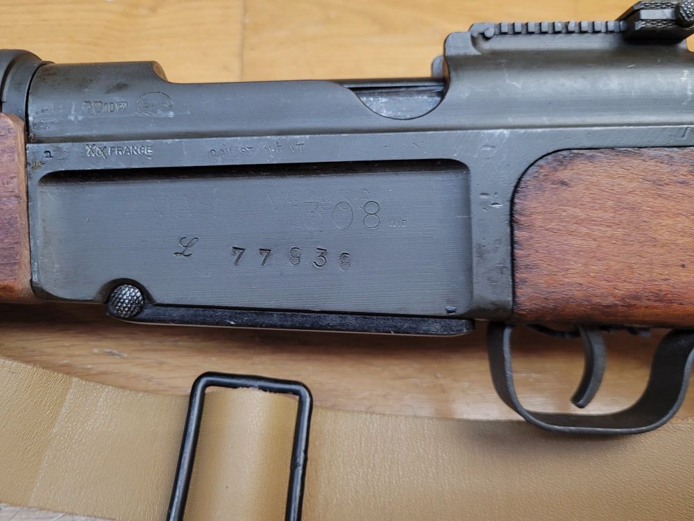 Schöner MAS 36 Gewehr 2. Typ - 100% zweiter Typ – Seltene Umrüstung für Kal. 308 Winchester und mit Sicherheit (!) – Bajonett und Gewehrriemen – Ausgezeichneter Spiegel-Lauf mit sehr schönen Zügen – Gehäuse und Verschluss mit Nummer – Gewehrriemen – Clips verfügbar – Spezialwaffe für TBE +, Bild 22 von 23