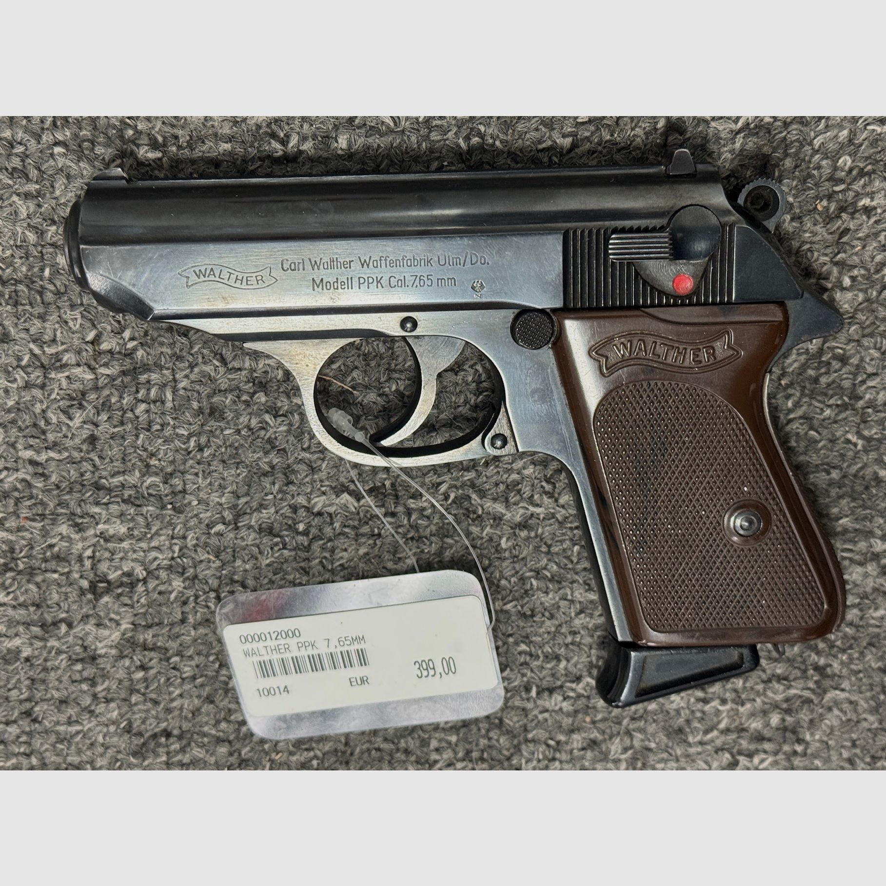 Walther PPK 7.65mm from 1965 with 2 magazines & special holster
