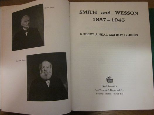 Buch: Smith& Wesson 1857- 1945 von Jinks - englisch