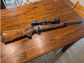 Blaser R8 8x57IS con canna da 52cm