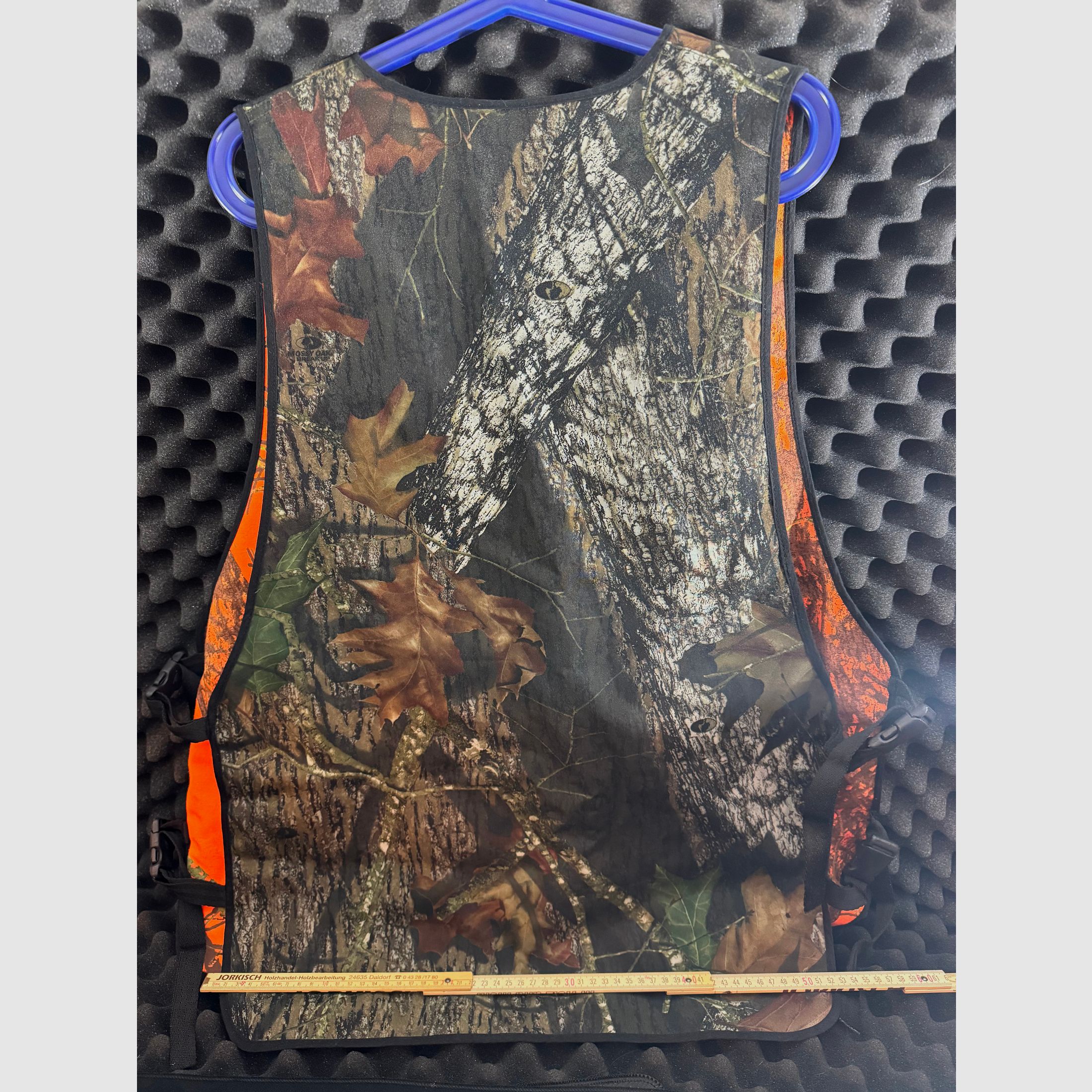 Reversible vest warning vest, Mossy Oak, orange and tree, size 58 - 62 adjustable.