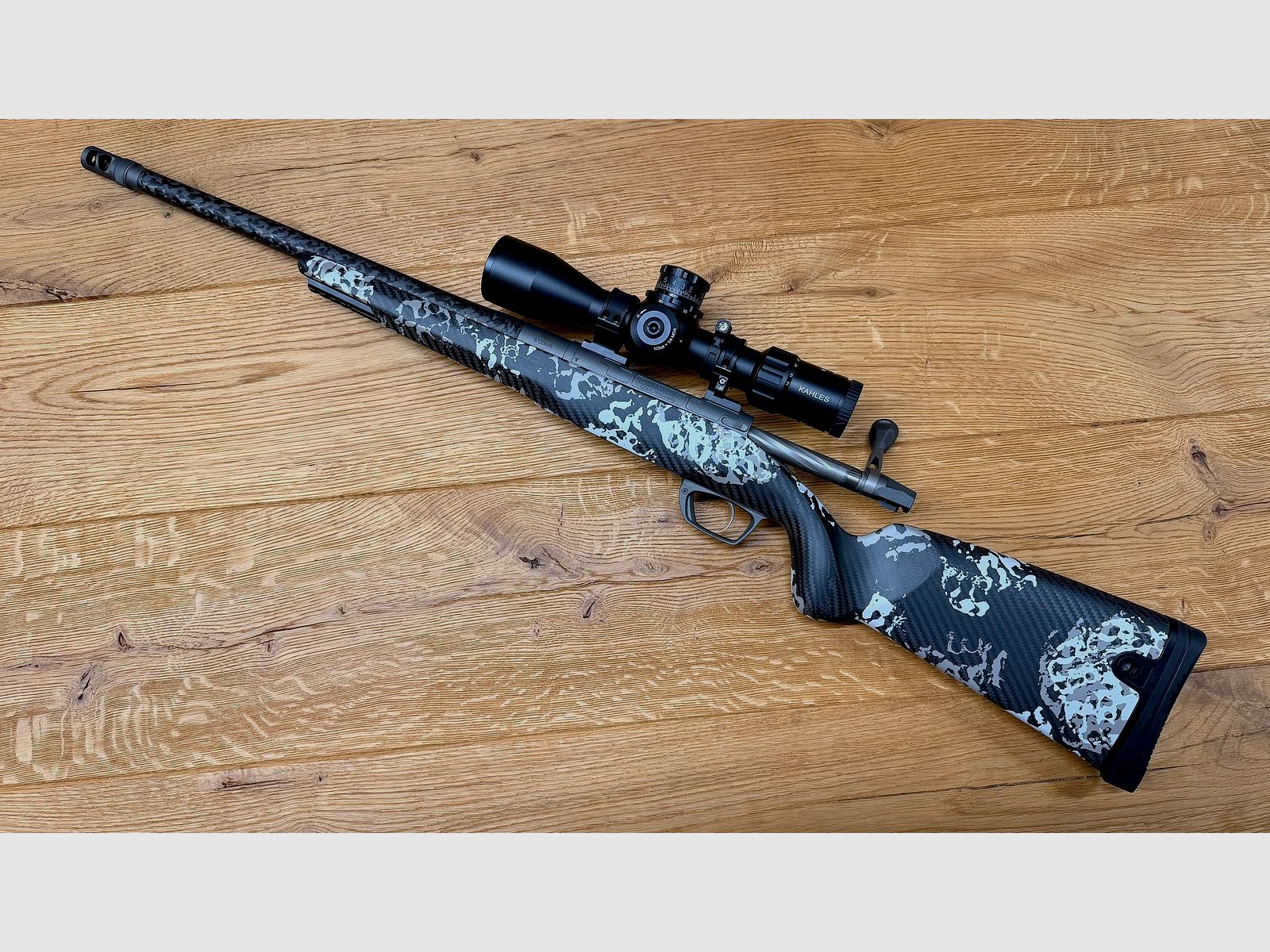 Gunwerks ClymR / 6 Creedmoor / LL 18" / con sistema in titanio / Kahles K318i 3,5-18x50
