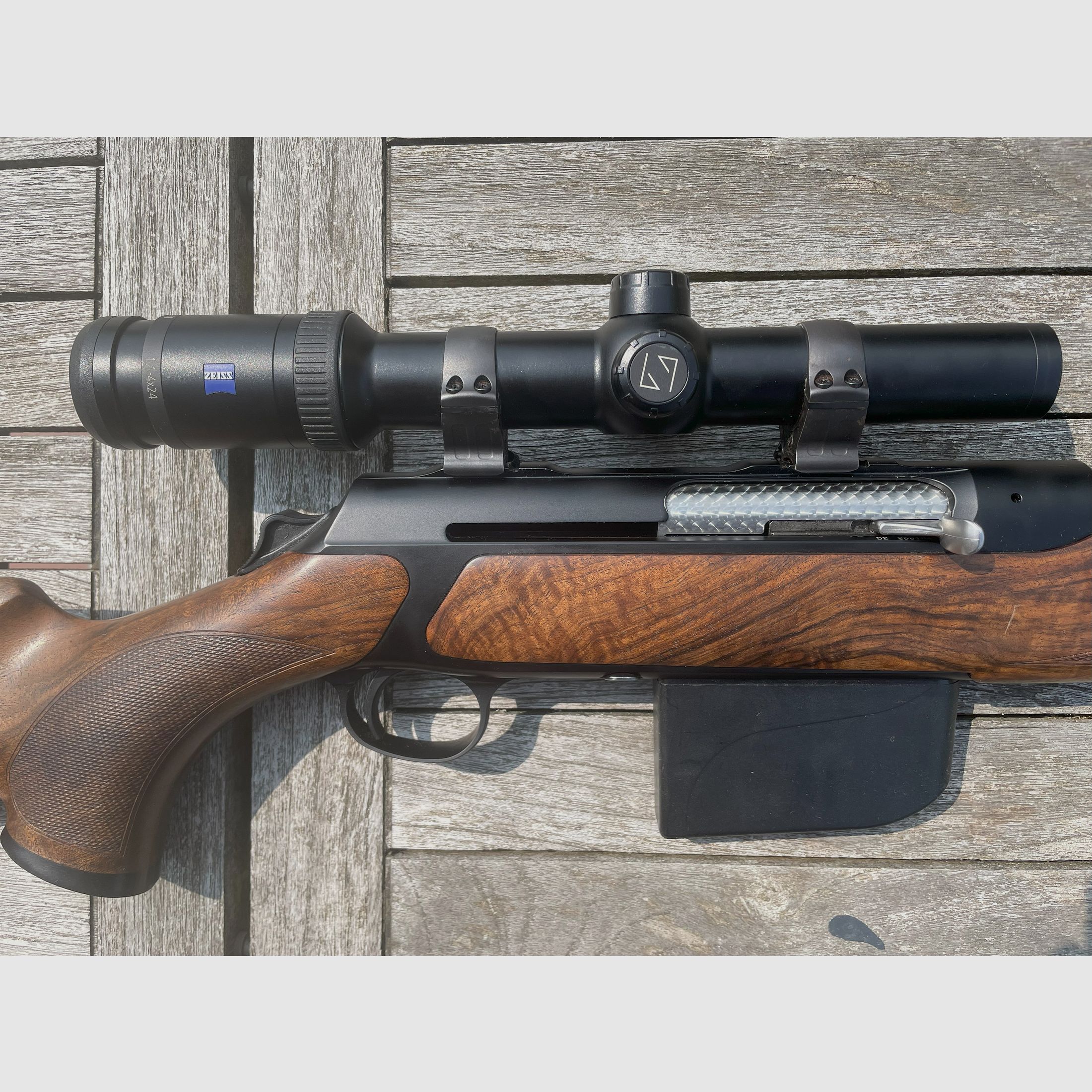 Sauer S303 Elegance 9,3x62 mit Zeiss Victory HT 1.1-4x24 und Munition