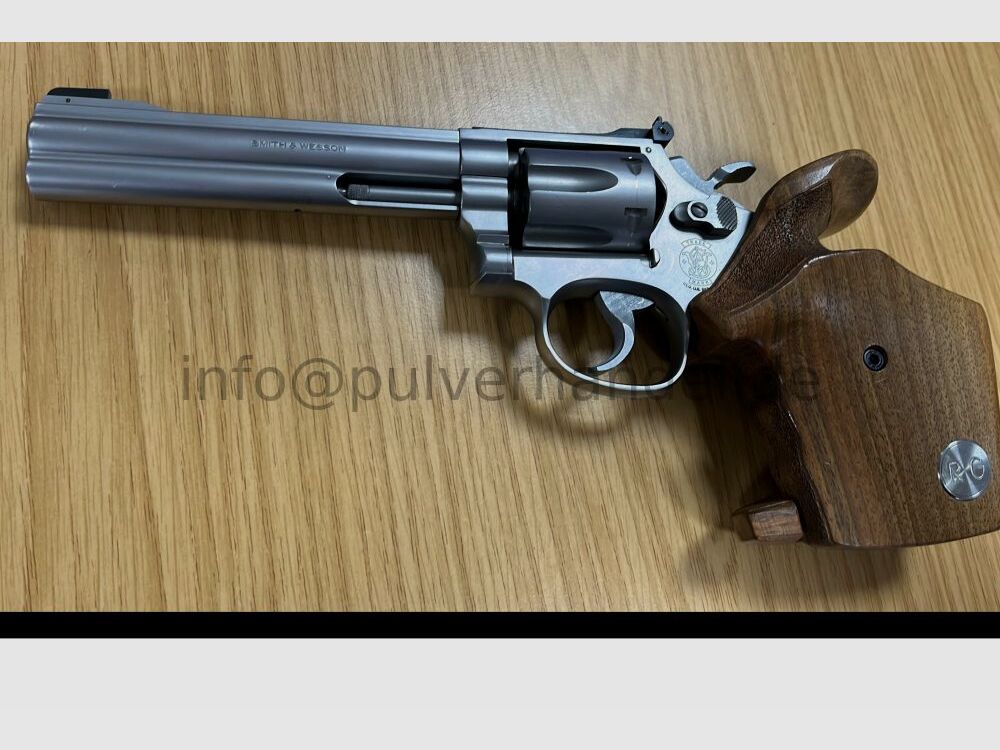 Smith & Wesson 617 stainless .22lr