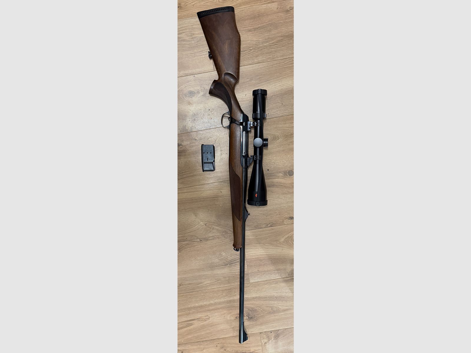 Bolt-action rifle Sauer 202 with Leica Amplus 2.5-15x56 .300 Win. Mag. .300 Winchester Magnum