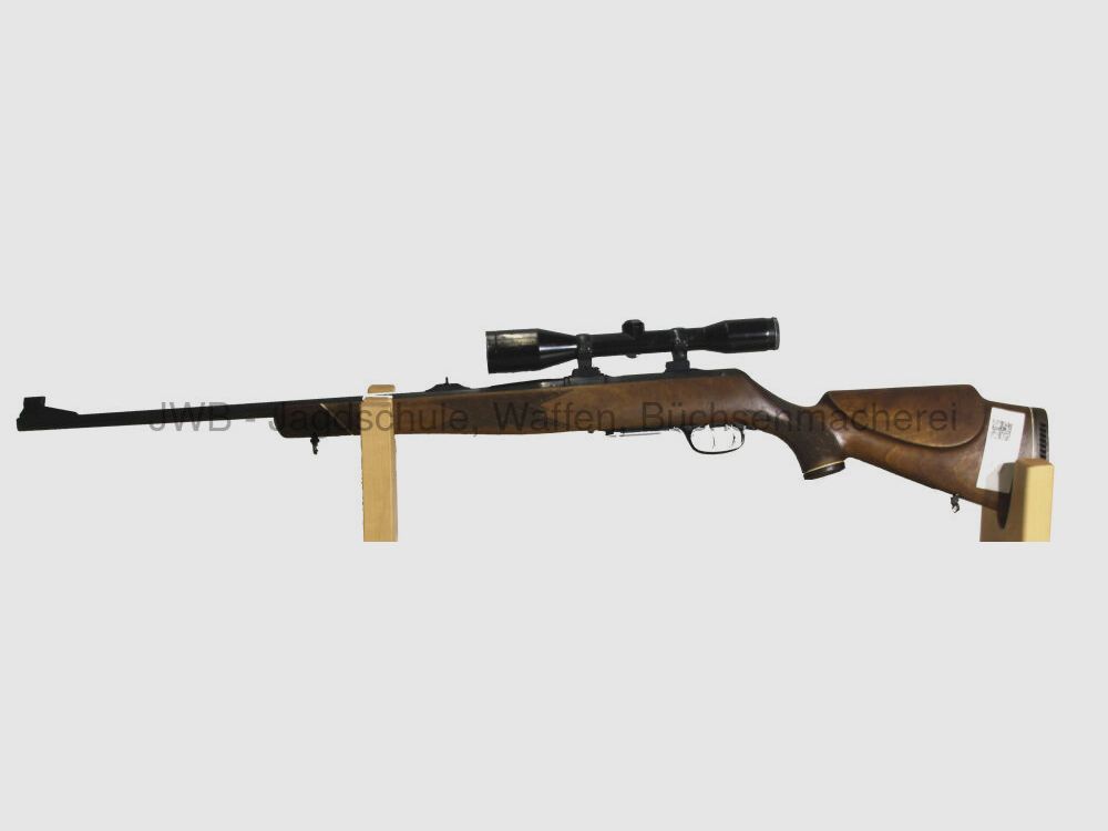 Fucile a ripetizione Krico con montaggio girevole e cannocchiale Zeiss .243Win