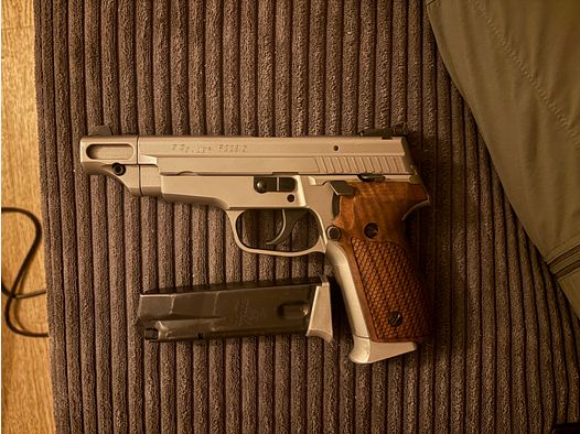 Sig Sauer P229 Sport