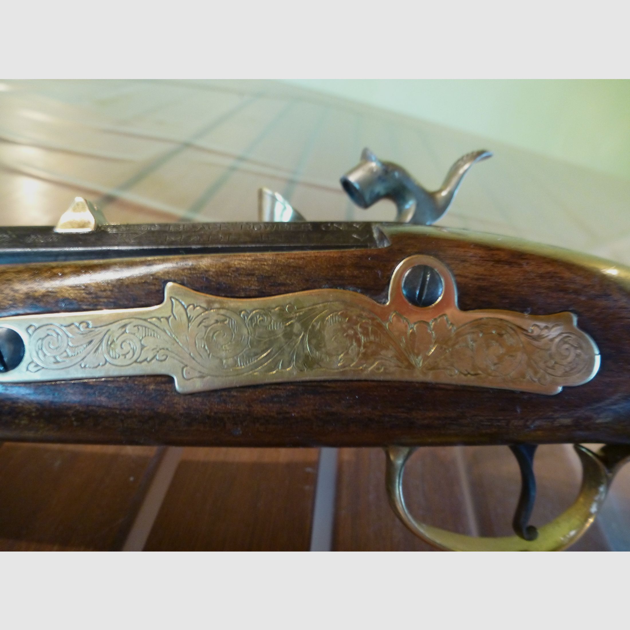 Bounty pistol percussion by Petersoli