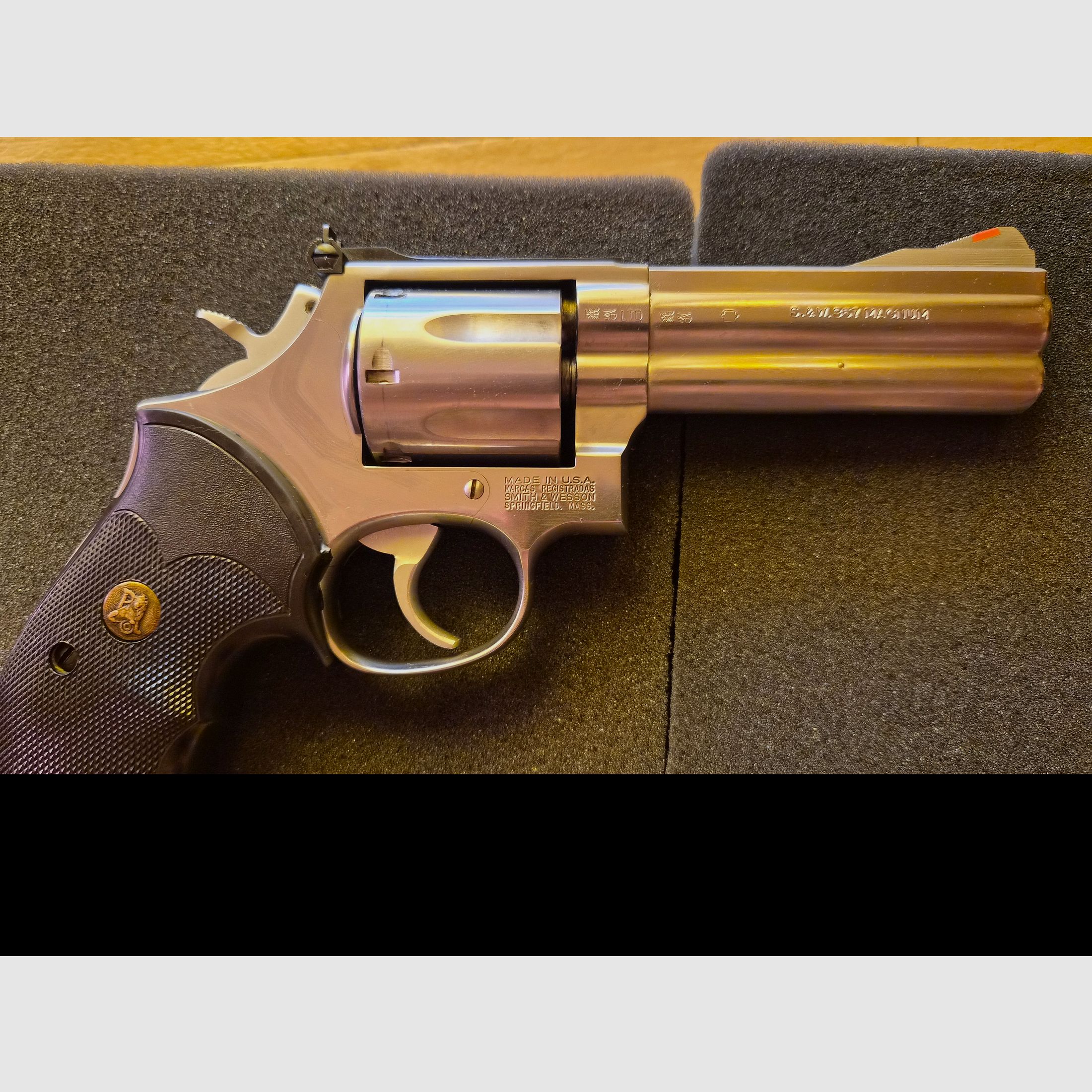 Smith & Wessen 357 Magnum few shots, image 3 of 5
