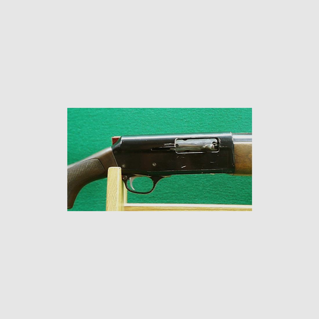 Franchi semi-automatic shotgun, image 2 of 4