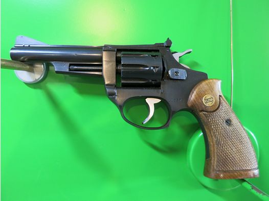 Astra Cadix, .22lr, 4" Sportrevolver     #45-