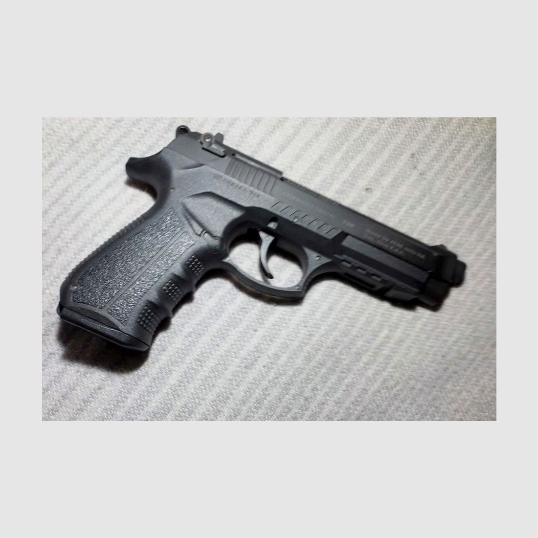 Zoraki 918 9mm P.A.K. schwarz (PTB 1024) mit zwei Magazinen (1x18er - 1x25er) und neuem First Strike Cordura Holster