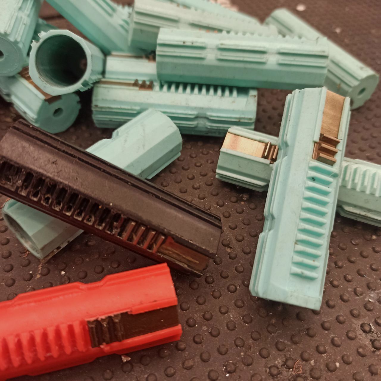 Standaardpiston met 3 staal tanden (A.N.; Limited)