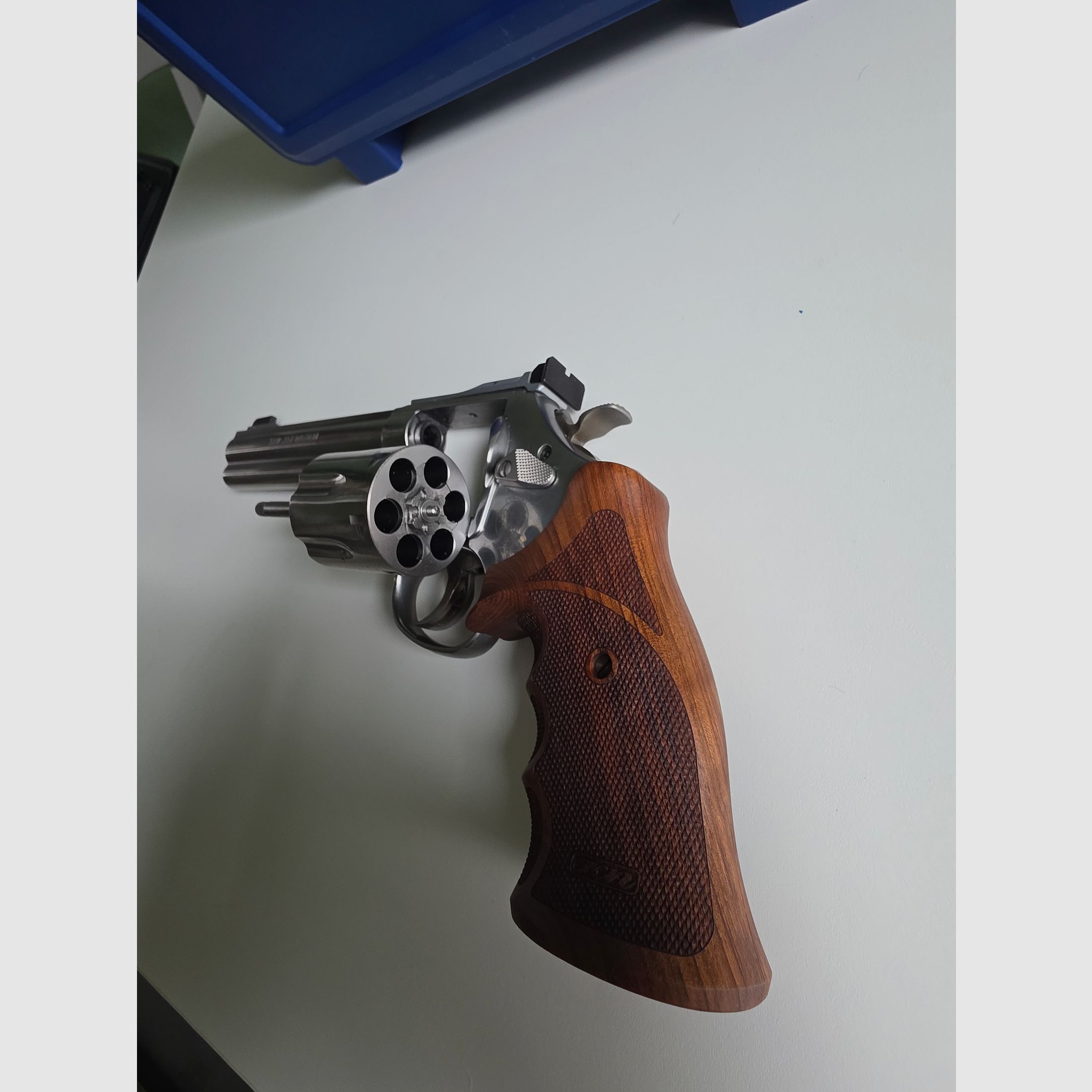 Smith & Wesson 686 Target Champion Deluxe .357 Revolver