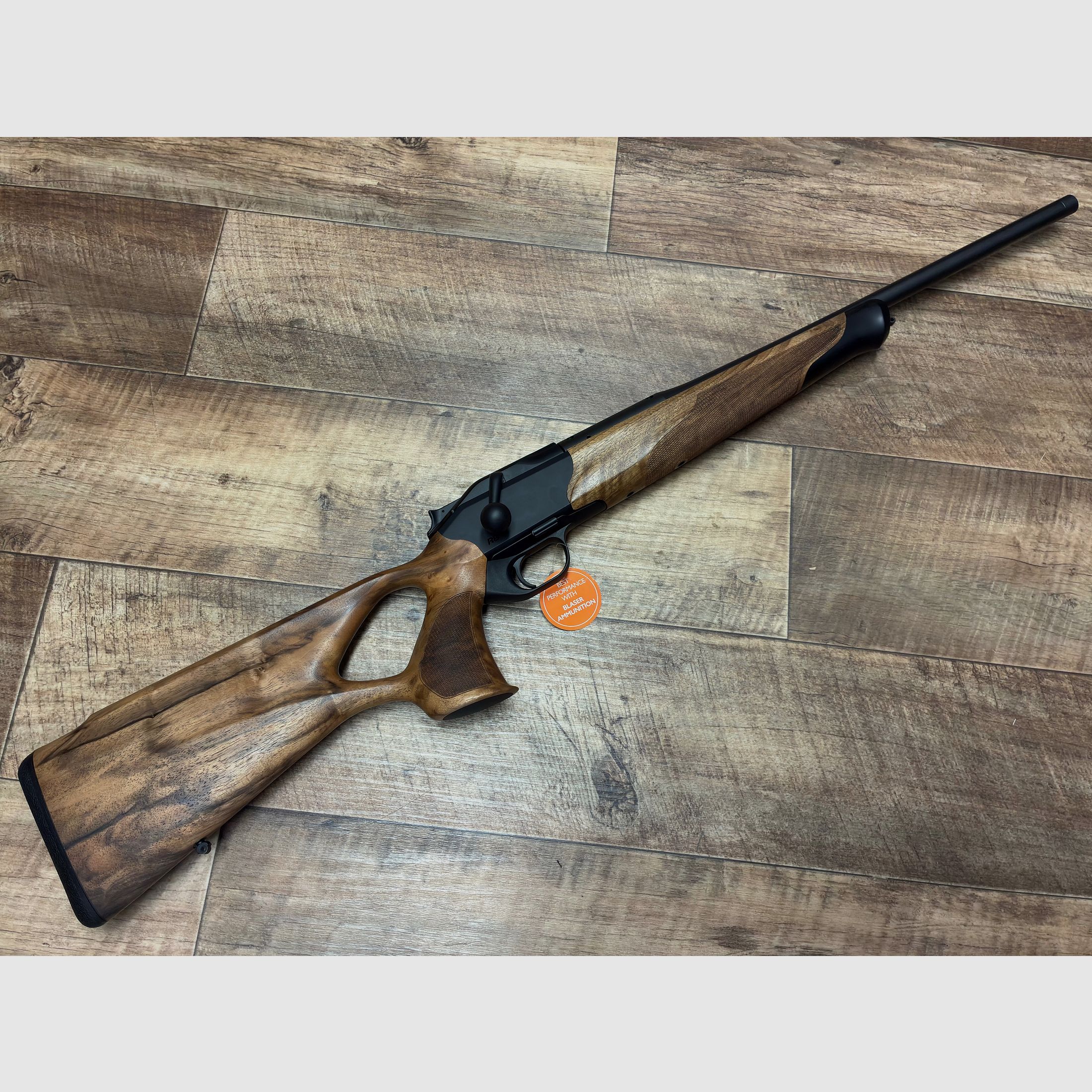 Blaser R8 Success mattgeöltes schönes Holz   www.waffenhandel-kraus.de nähe Nürnberg   