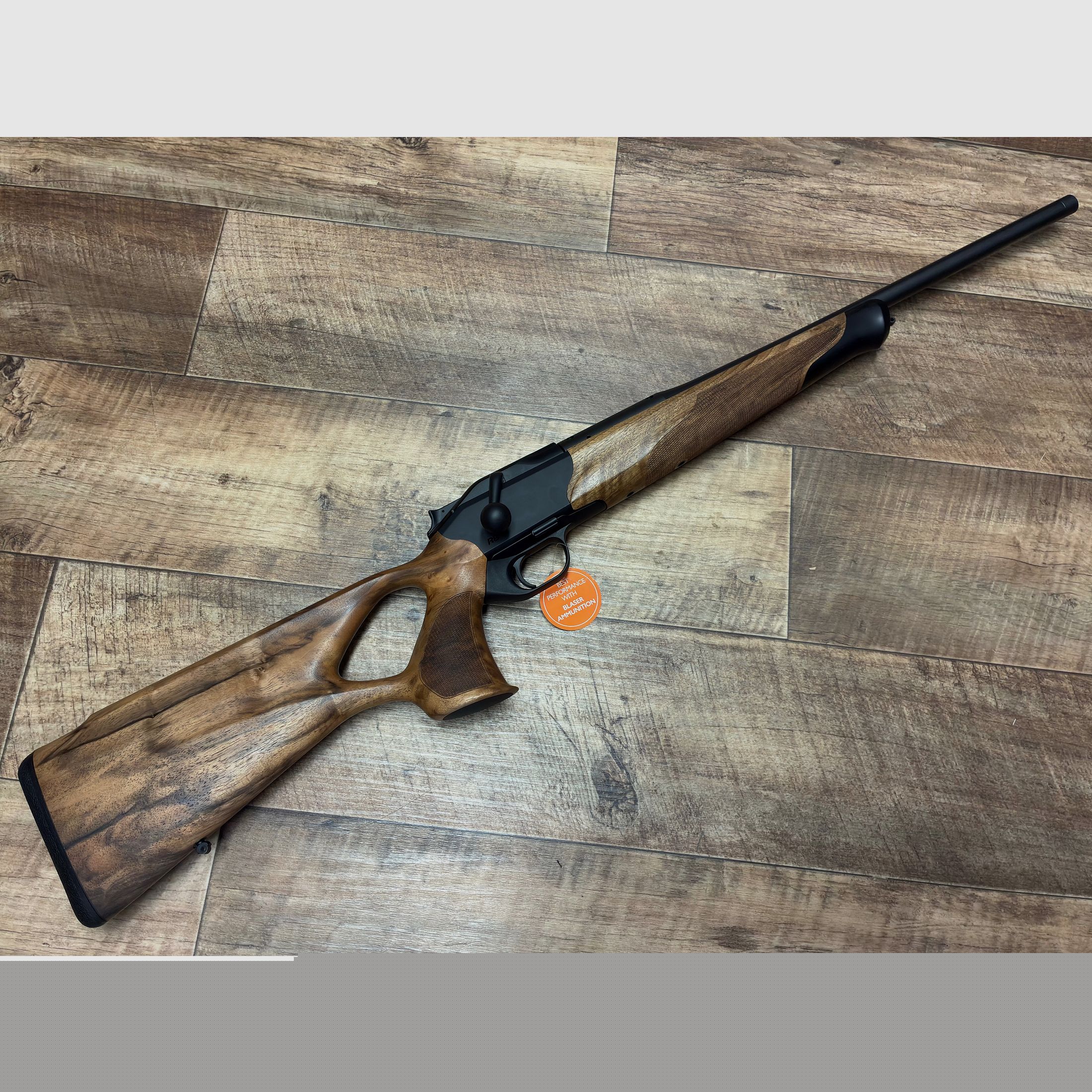 Blaser R8 Success legno bello oliato opaco www.waffenhandel-kraus.de vicino a Norimberga
