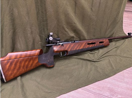 Weihrauch HW 660 Match .22lfb – incl. dioptre Anschütz