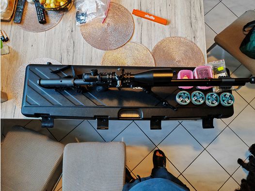 FX Dreamline Tactical 7,62mm mit Zubehör