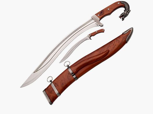 Falcata con testa di drago e pugnale