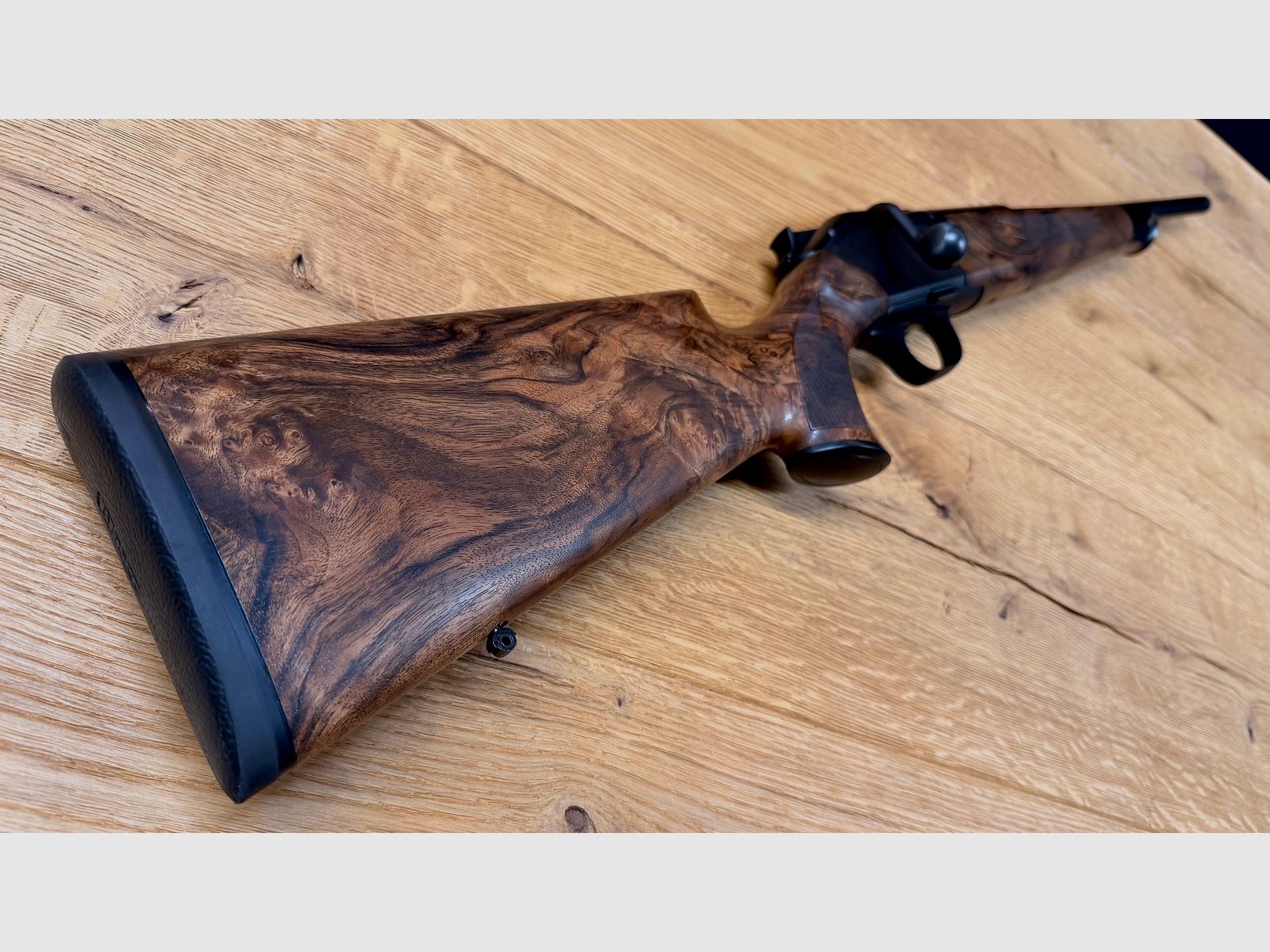 Blaser R8 Holzklasse 7 / Stahlkugel graviert mit Fischhaut / Kaliber und Lauflänge nach Wahl, Bild 9 von 11