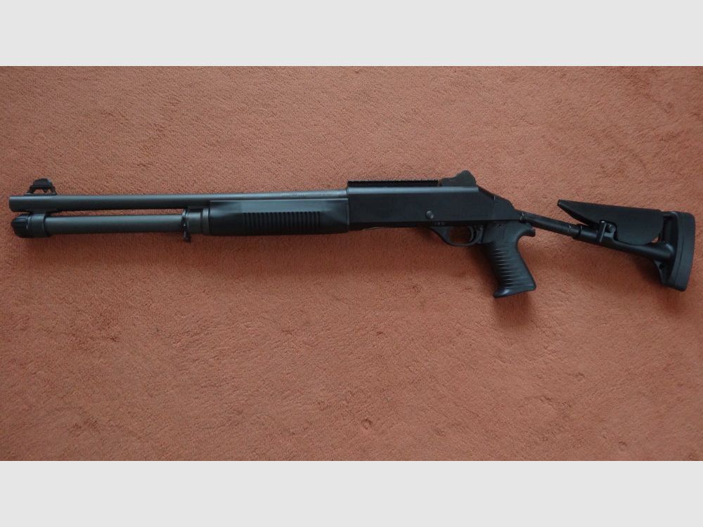Benelli Benelli M4 Super 90 kolba teleskopowa, MC kal. 12/76 z lufą 47 cm